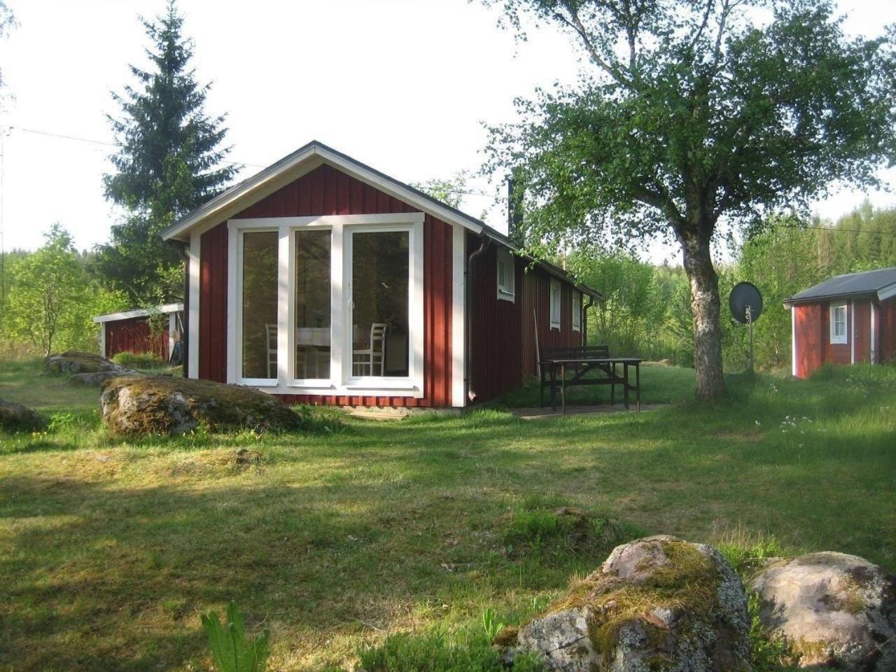 Ferienhaus In Malilla Boote Sauna See Exterior foto